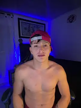 Justin trevor1 online show from April 18, 4:05 am