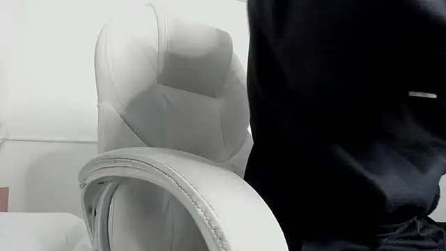 Snapshot of dark_sun302 chatting on September 21, 8:54 pm dark sun302 online show from September 21, 8:54 pm