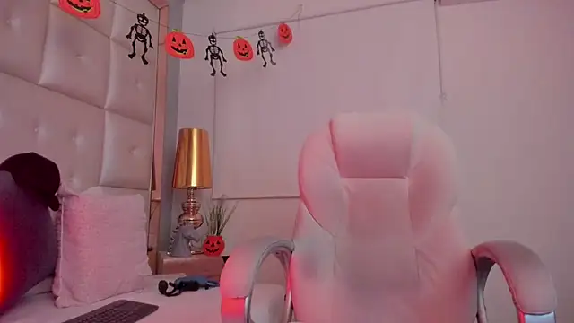 Snapshot of dark_sun302 chatting on October 24, 3:25 am dark sun302 online show from October 24, 3:25 am