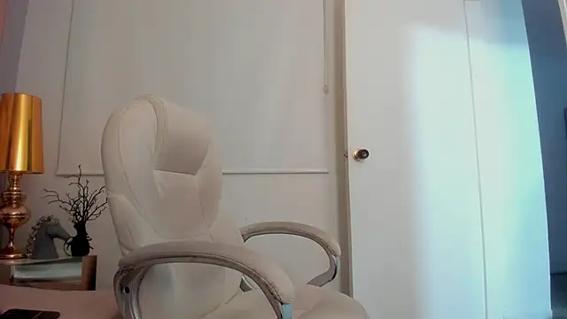 Snapshot of dark_sun302 chatting on December 3, 10:30 pm dark sun302 online show from December 3, 10:30 pm