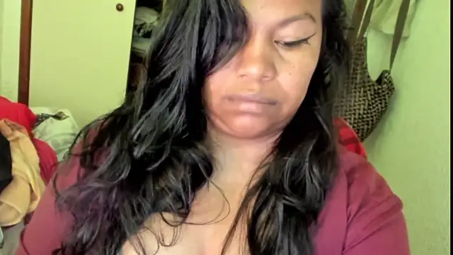 Snapshot of ebonylouissexyhot chatting on September 15, 8:20 pm ebonylouissexyhot online show from September 15, 8:20 pm