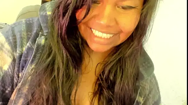 Snapshot of ebonylouissexyhot chatting on November 12, 7:13 pm ebonylouissexyhot online show from November 12, 7:13 pm