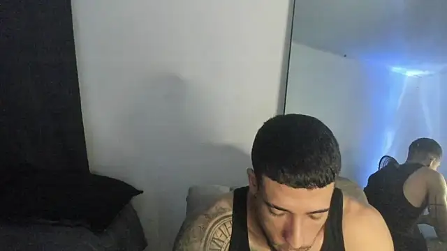 ThiagoLugo online show from March 19, 4:27 am