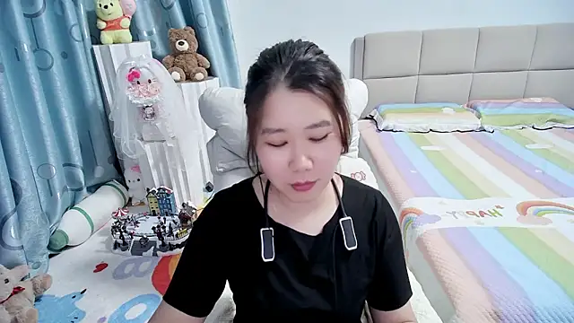 Onlyxixi online show from April 25, 12:41 pm