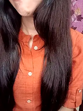Snapshot of Queen_Pooja7 chatting on September 12, 6:19 pm Queen Pooja7 online show from September 12, 6:19 pm