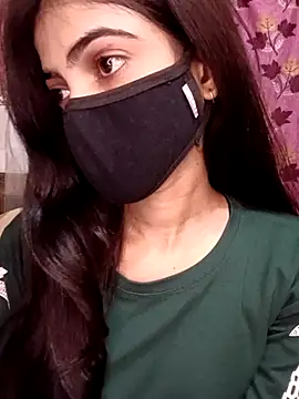 Snapshot of Queen_Pooja7 chatting on September 13, 5:13 pm Queen Pooja7 online show from September 13, 5:13 pm