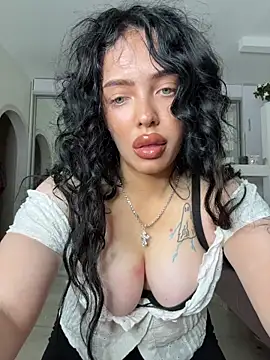 Snapshot of Hannah_xBaby chatting on October 31, 12:06 pm Hannah xBaby online show from October 31, 12:06 pm