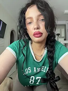 Snapshot of Hannah_xBaby chatting on November 2, 10:06 am Hannah xBaby online show from November 2, 10:06 am