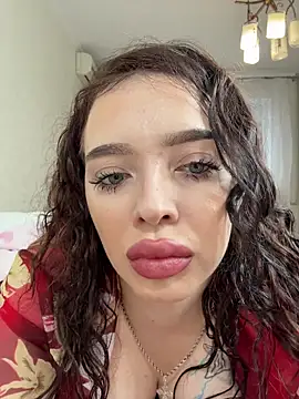 Snapshot of Hannah_xBaby chatting on December 5, 10:02 am Hannah xBaby online show from December 5, 10:02 am