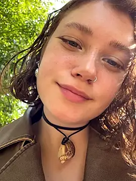 lucy-joy online show from September 17, 9:22 am