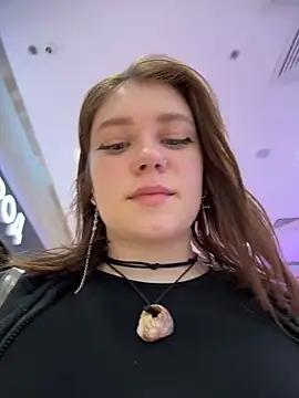 lucy-joy online show from April 21, 9:26 am