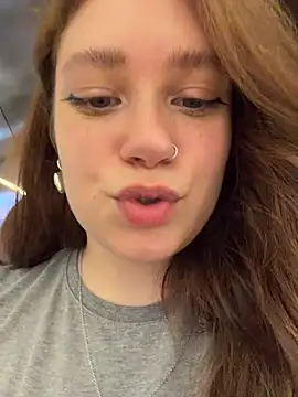 Snapshot of lucy-joy chatting on July 20, 10:07 am lucy-joy online show from July 20, 10:07 am