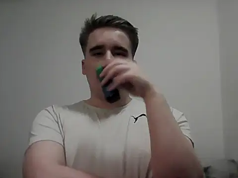 Snapshot of Torben69xxx chatting on October 27, 10:58 pm Torben69xxx online show from October 27, 10:58 pm