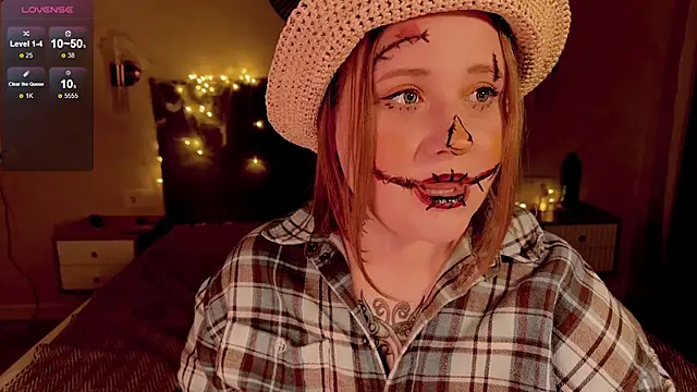 Snapshot of NaomiRey1 chatting on October 31, 4:08 pm NaomiRey1 online show from October 31, 4:08 pm