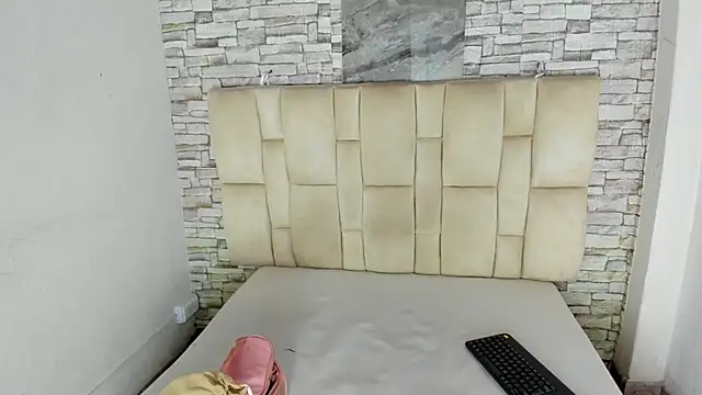 Celesste doll online show from November 18, 1:04 pm