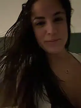 heyitsmadig online show from October 8, 11:19 am