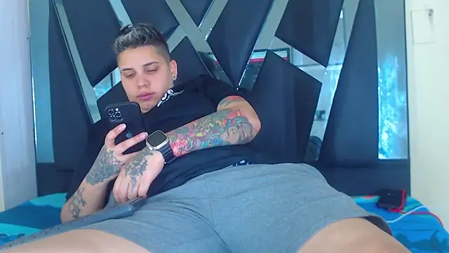 Snapshot of karla_sexy21 chatting on October 2, 4:30 am karla sexy21 online show from October 2, 4:30 am