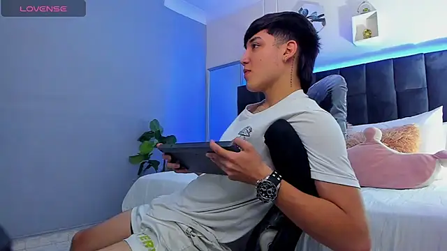 Ares di martin online show from September 17, 2:52 pm