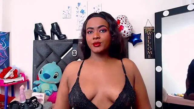 Snapshot of NatashaBella chatting on December 3, 9:24 pm NatashaBella online show from December 3, 9:24 pm