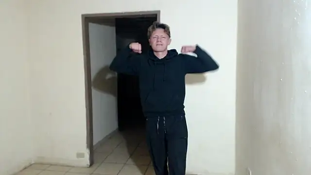 BlondZilla online show from April 14, 11:38 am