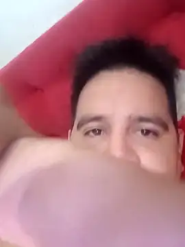 reguetones92 online show from December 3, 5:33 pm