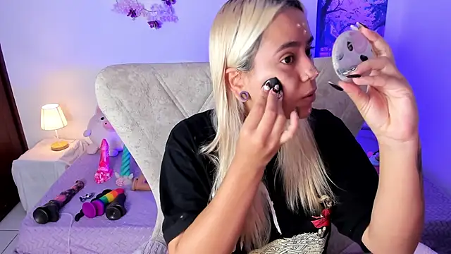 Nataliahenao69 online show from July 21, 5:15 pm