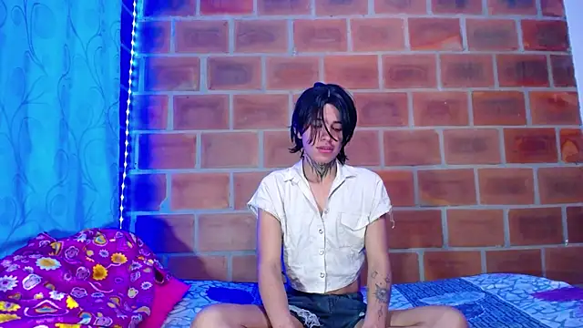 Snapshot of bellamy_094 chatting on October 10, 7:24 pm bellamy 094 online show from October 10, 7:24 pm