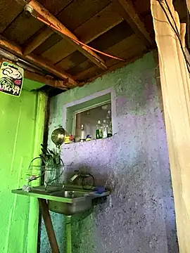 kiittyselenita online show from April 22, 3:24 pm