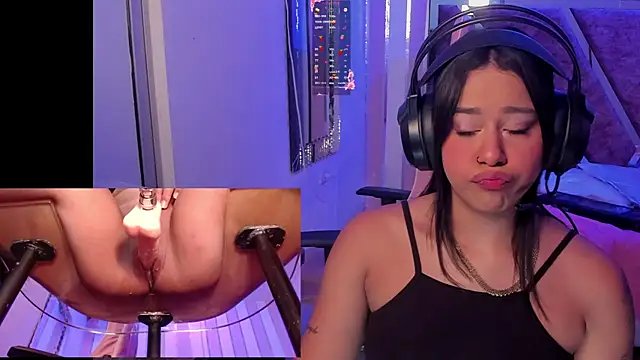 Gina Kurt online show from November 10, 2:10 am