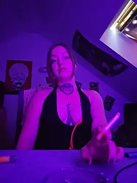 Amatrice X online show from June 19, 4:00 pm
