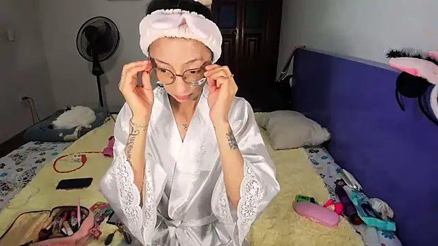 Anais lux online show from April 6, 11:38 pm