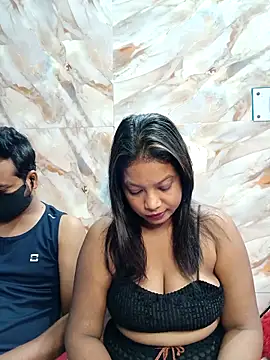 Snapshot of hornyzinia123 chatting on October 23, 5:23 pm hornyzinia123 online show from October 23, 5:23 pm