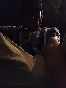 Snapshot of IsaXander743 chatting on November 16, 11:21 pm IsaXander743 online show from November 16, 11:21 pm