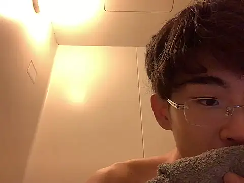 Snapshot of kurusu46 chatting on October 13, 12:38 pm kurusu46 online show from October 13, 12:38 pm