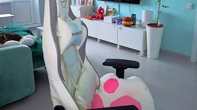 Im suka online show from March 26, 3:45 am