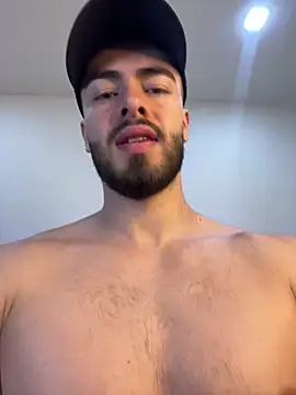 MaxDell online show from April 21, 7:17 pm