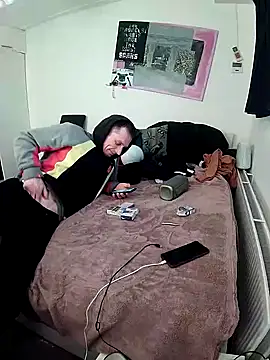 Wilsonn86 online show from May 12, 4:42 am
