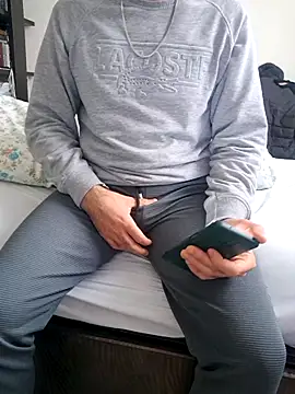 esmerkralkobra online show from November 15, 10:01 am