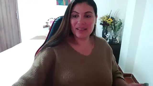 Snapshot of Secret_Bella chatting on September 26, 11:25 am Secret Bella online show from September 26, 11:25 am