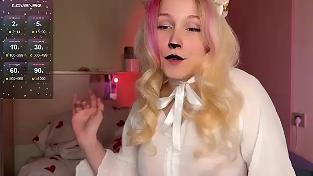  Annabel Myr  online show from October 31, 4:08 pm