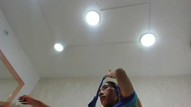 crystal sm online show from April 21, 3:02 am