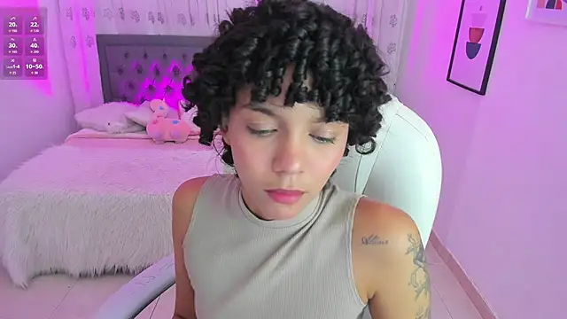 aitana kahlo online show from September 18, 11:34 am