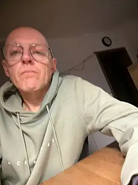 Walli1870 online show from January 15, 8:01 pm