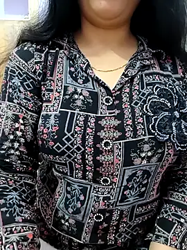 roshni agrawal0 online show from October 12, 2:05 pm