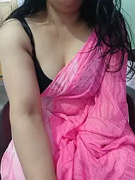 Snapshot of roshni_agrawal0 chatting on June 5, 7:58 am roshni agrawal0 online show from June 5, 7:58 am