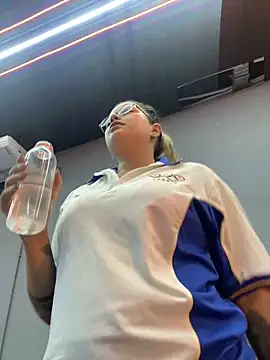 Snapshot of oizoe chatting on December 17, 7:31 pm oizoe online show from December 17, 7:31 pm