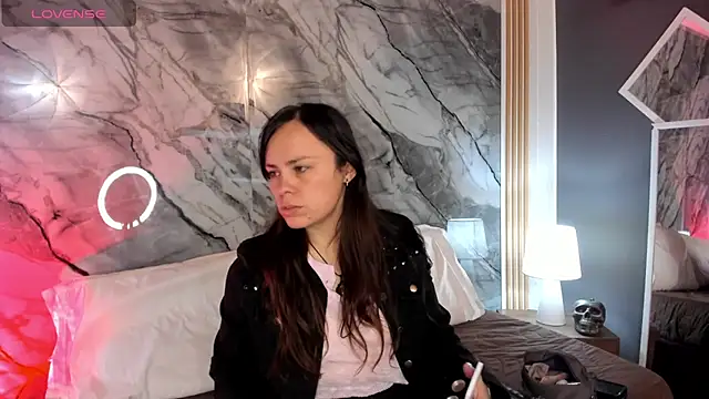 Snapshot of Astridhotman chatting on October 17, 8:00 pm Astridhotman online show from October 17, 8:00 pm