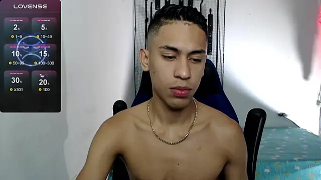 dylan apol0 online show from October 4, 2:42 am