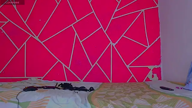 dylan apol0 online show from December 17, 4:29 am