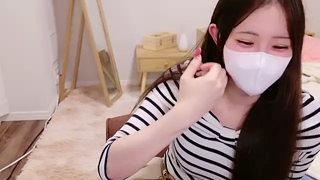 Snapshot of MOEMOE-Q chatting on September 9, 4:50 pm MOEMOE-Q online show from September 9, 4:50 pm